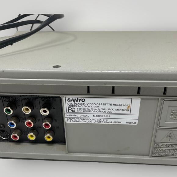Vintage Sanyo VCR DVD Combo Player DVW-7200 Discontinued - Picture 3 of 4